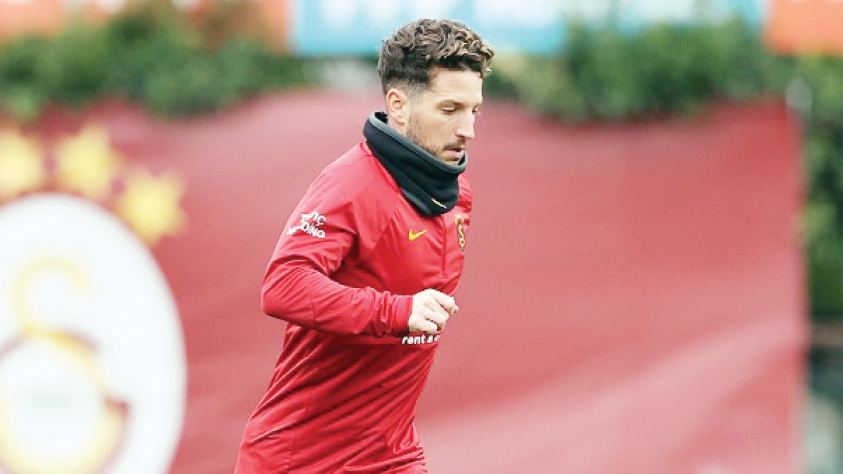 Cimbom’da kadroya Mertens ayarı