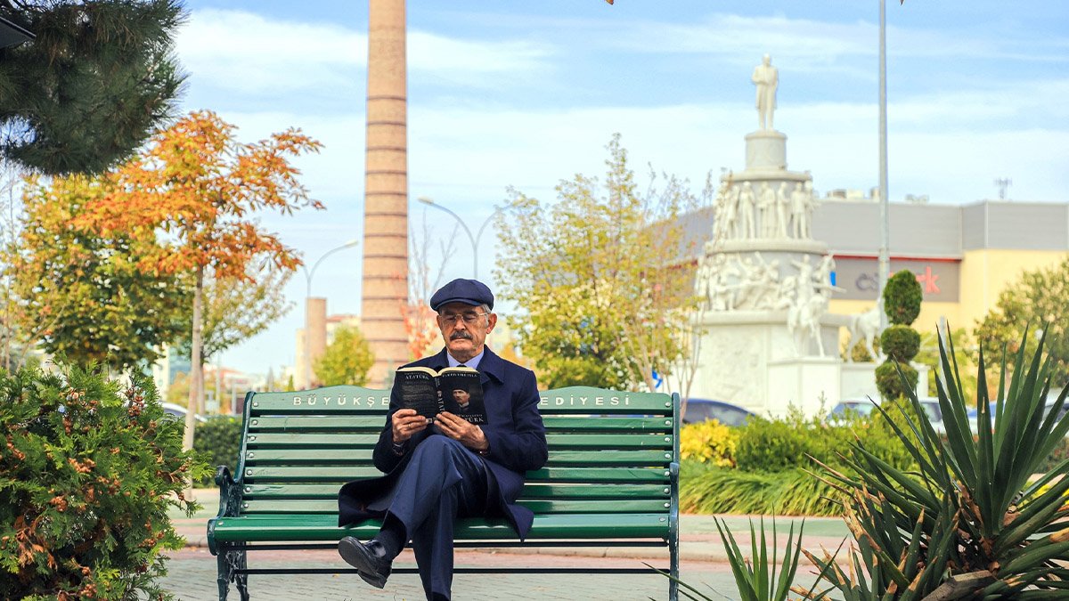 Başkan Büyükerşen'e güven üst sıralarda