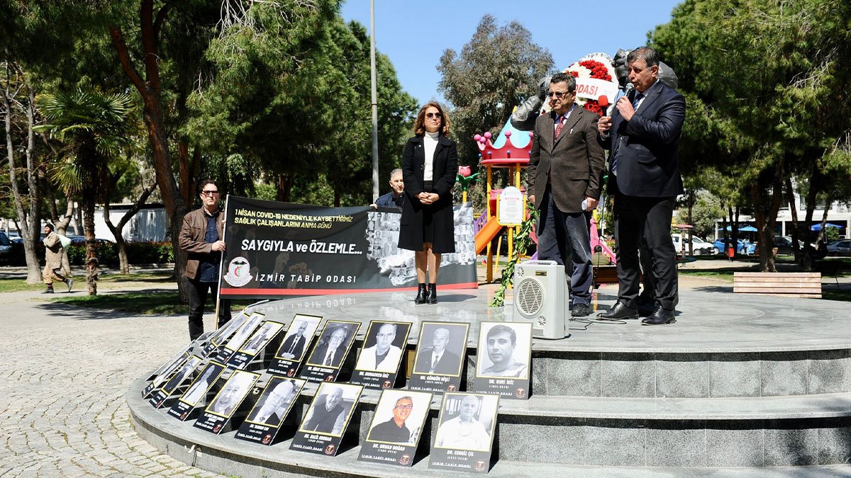 Pandemide yaşamını yitiren sağlık çalışanları Karşıyaka'da anıldı