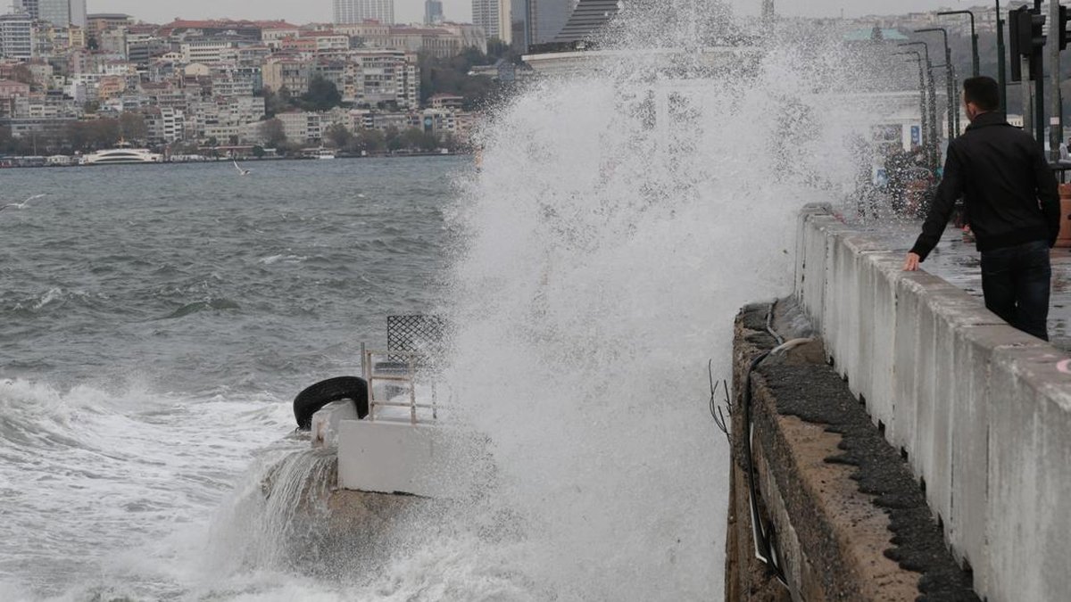Meteoroloji'den Marmara ve Ege'ye kritik uyarı: 80 km hızla vuracak!