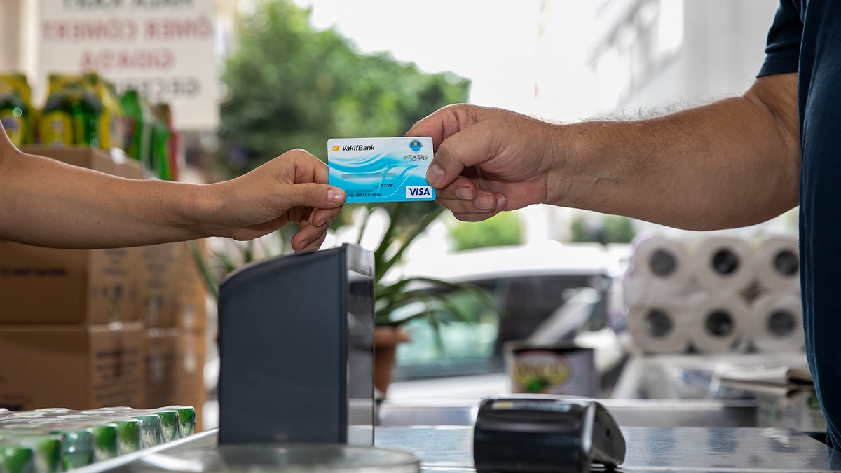Öğrenim yardımları ve Halk Kart'ın mart ayı tutarları hesaplara yatırıldı