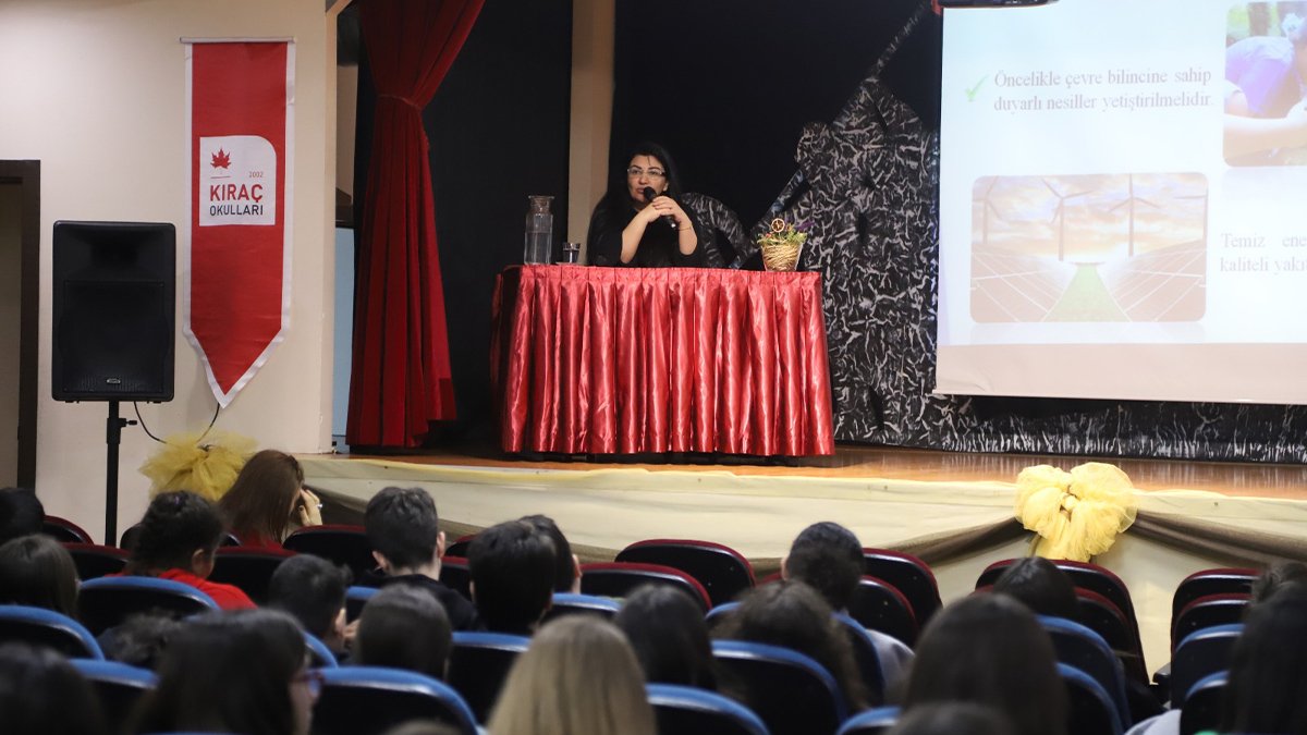 Kartal Belediyesinin çevre bilinçlendirme konferansları devam ediyor