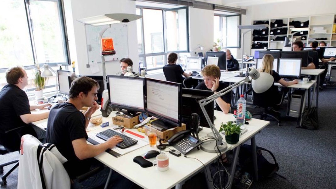 Çalışanlara mesai sonrası 'iletişimi kesme' hakkı