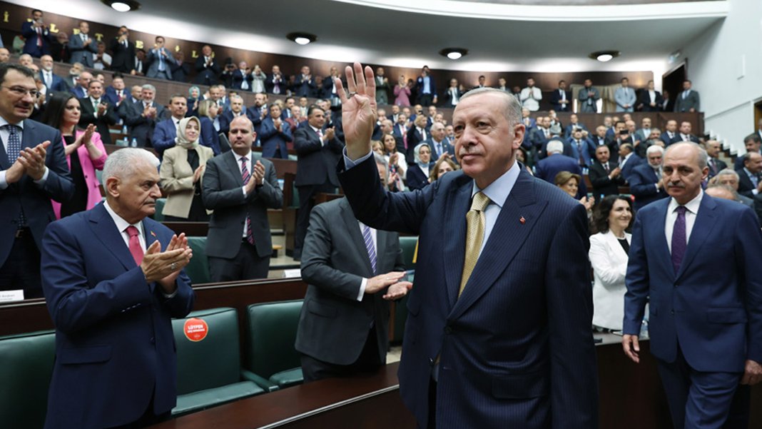 İşte AK Parti'de 3 dönem kuralına takılanlar: 57 isim var