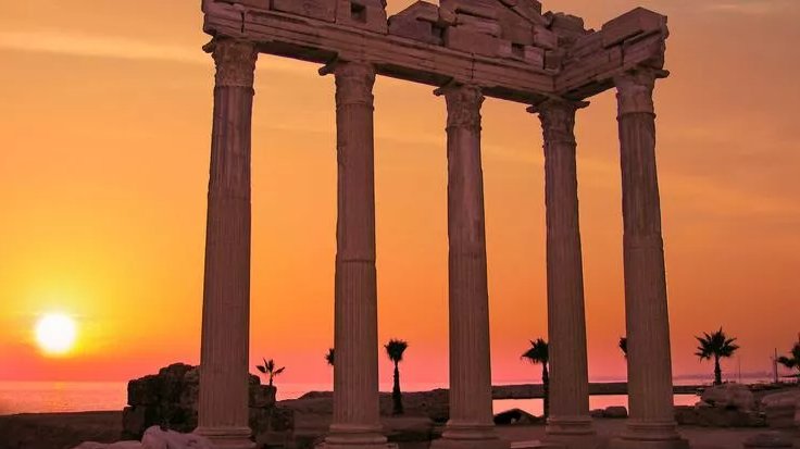 Side Antik Kenti: Tarih ve Doğanın Buluştuğu Eşsiz Bir Yer