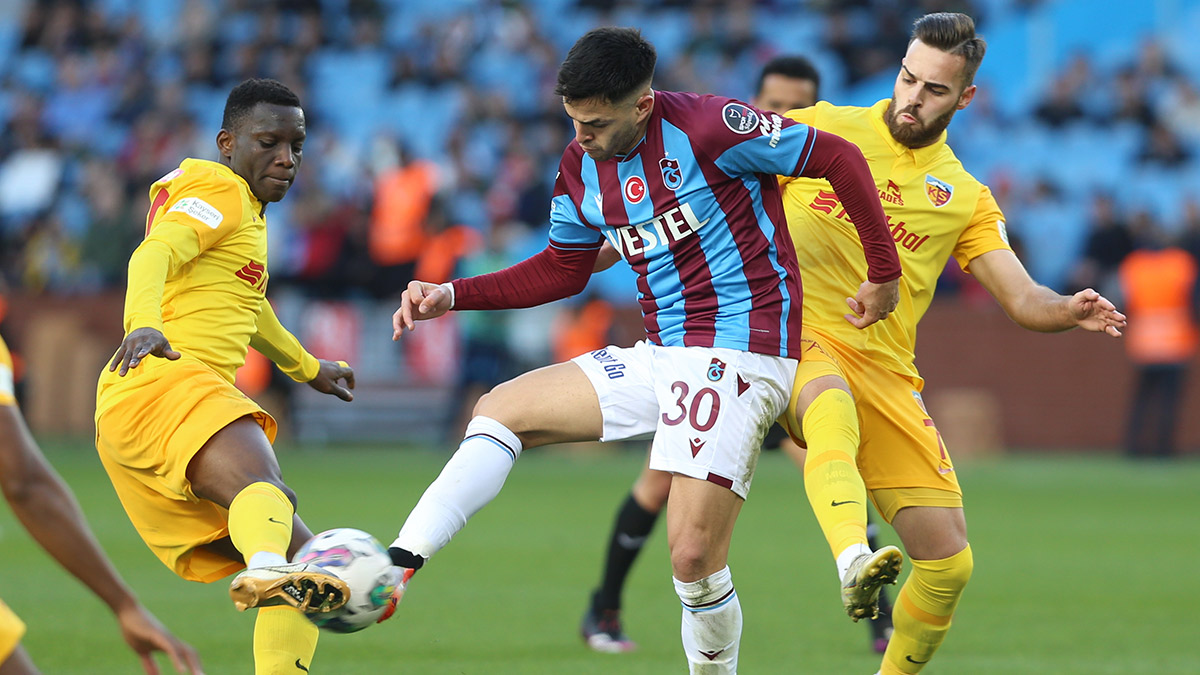 Fırtına yeni yönetimin ilk maçında mağlup