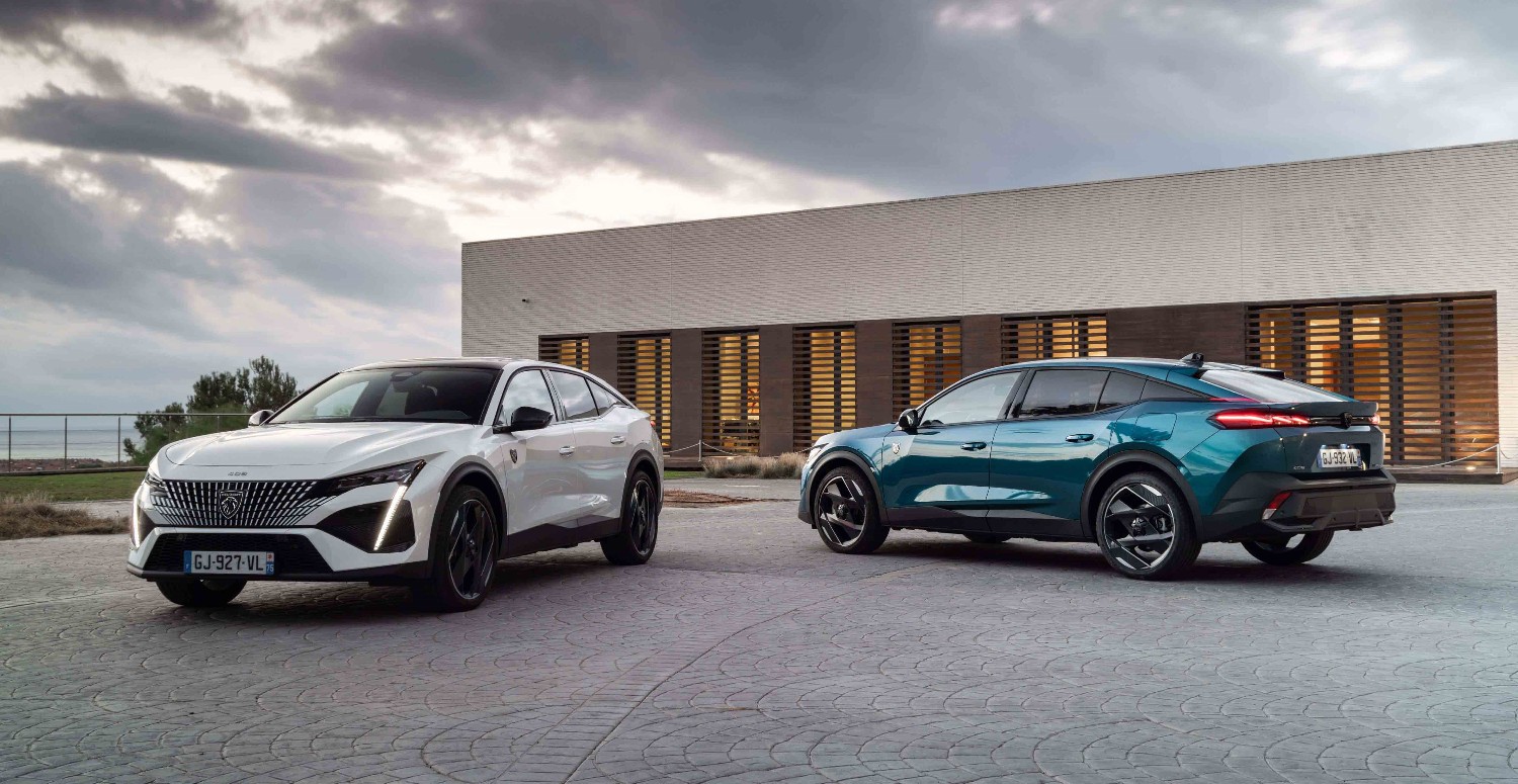 Peugeot 408 sonunda Türkiye'de! Satış fiyatı dudak uçuklattı: Renklerini gören mest oldu!