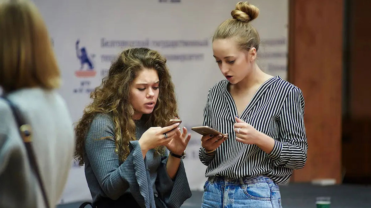 O vergi kaldırıldı! Cep telefonu alacakları havalara uçuracak haber geldi, zam iptal oldu