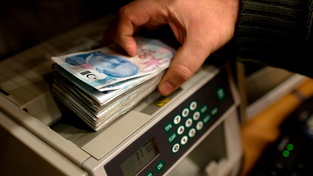 Makas hiç bu kadar açılmamıştı: Krediye dönüşüm oranında rekor düşüş