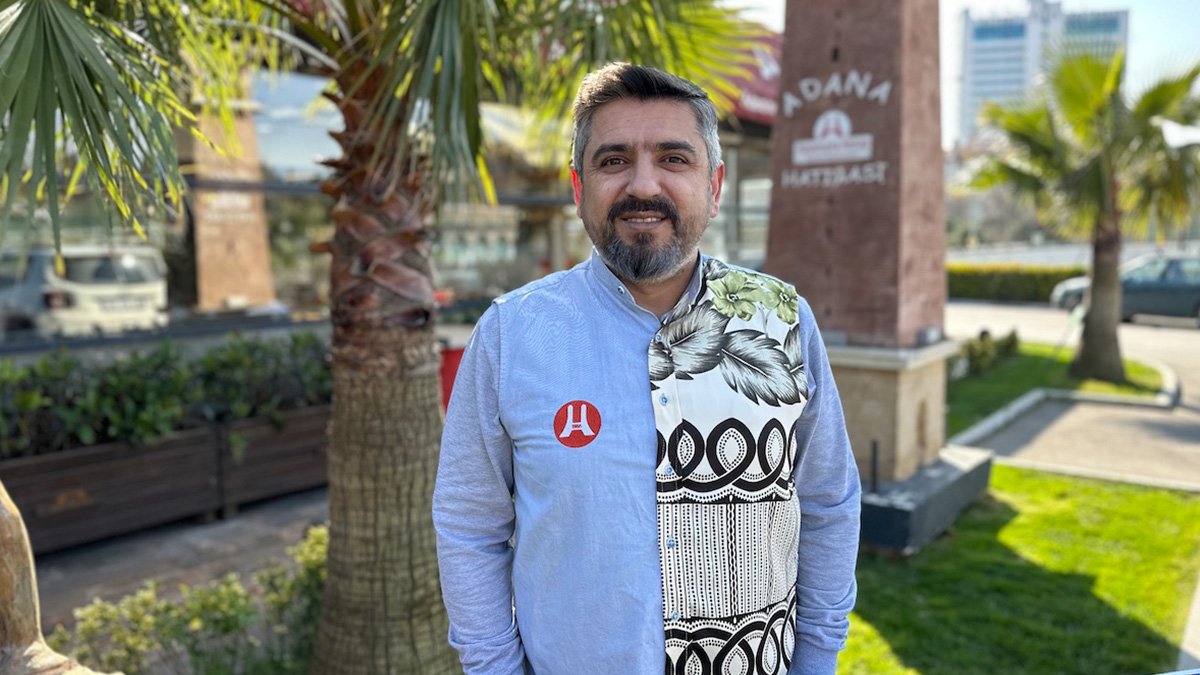 Aile dostu Hasan Usta Kebapları’nda minikler şeflerden lahmacun yapmayı öğreniyor