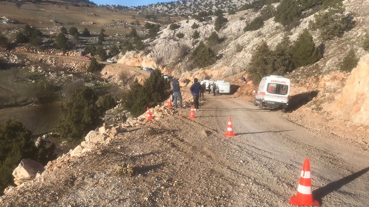 İşçileri taşıyan araç şarampole yuvarlandı: Çok sayıda ölü var