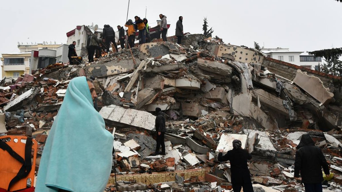 Ölü faylar 'yaşıyor': Üçlük ikilik depremler neyin habercisi?