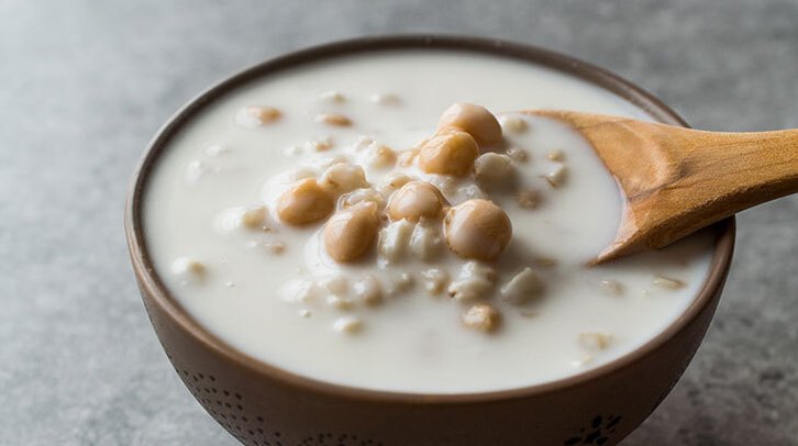 Ayran Aşı Çorbası: Türk Mutfağının Yöresel Bir Lezzeti