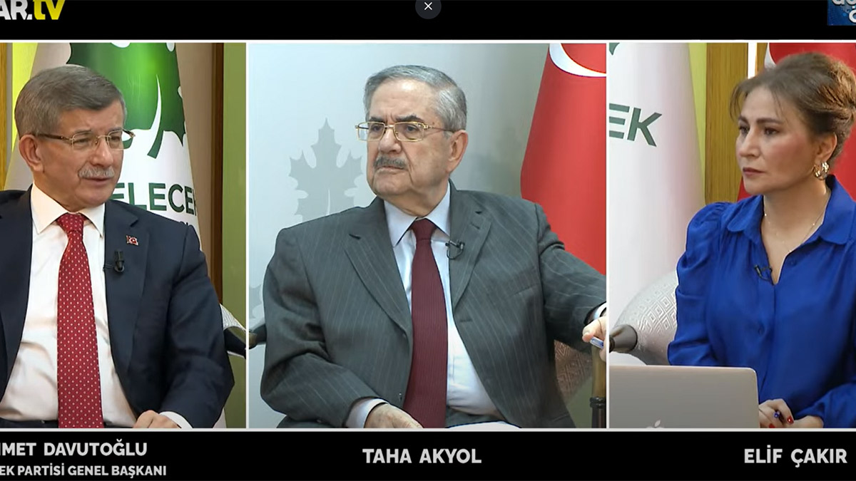 Gelecek Partisi lideri Davutoğlu KARAR TV'de