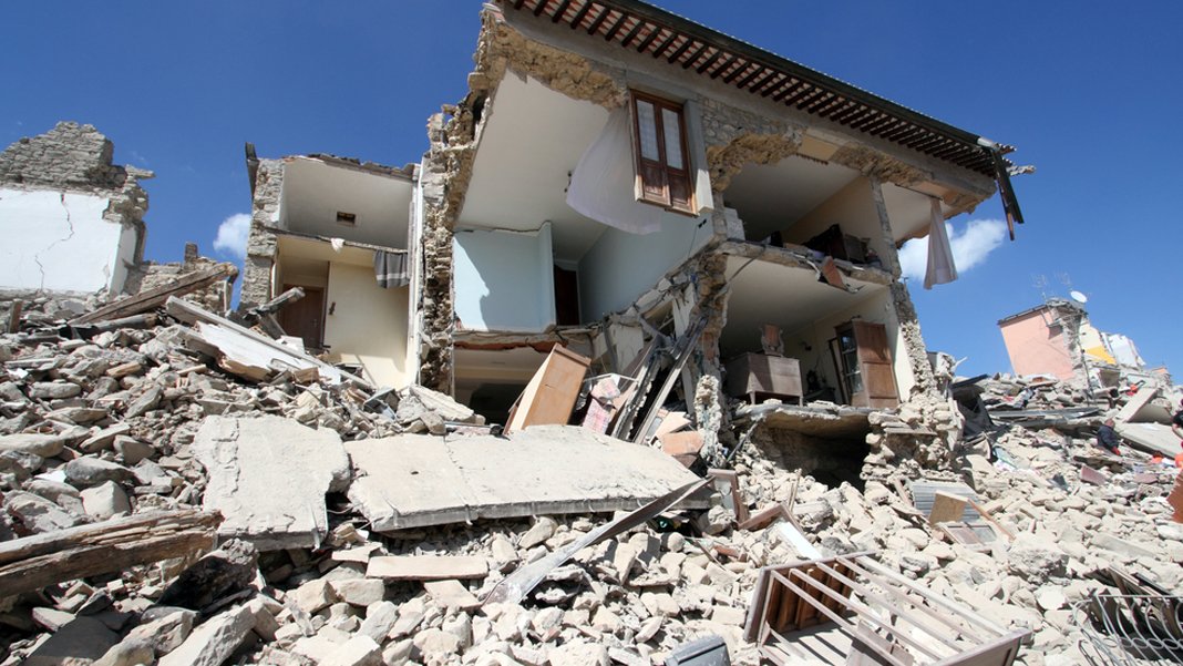 Bakan Soylu açıkladı: Depremde can kaybı yükseldi