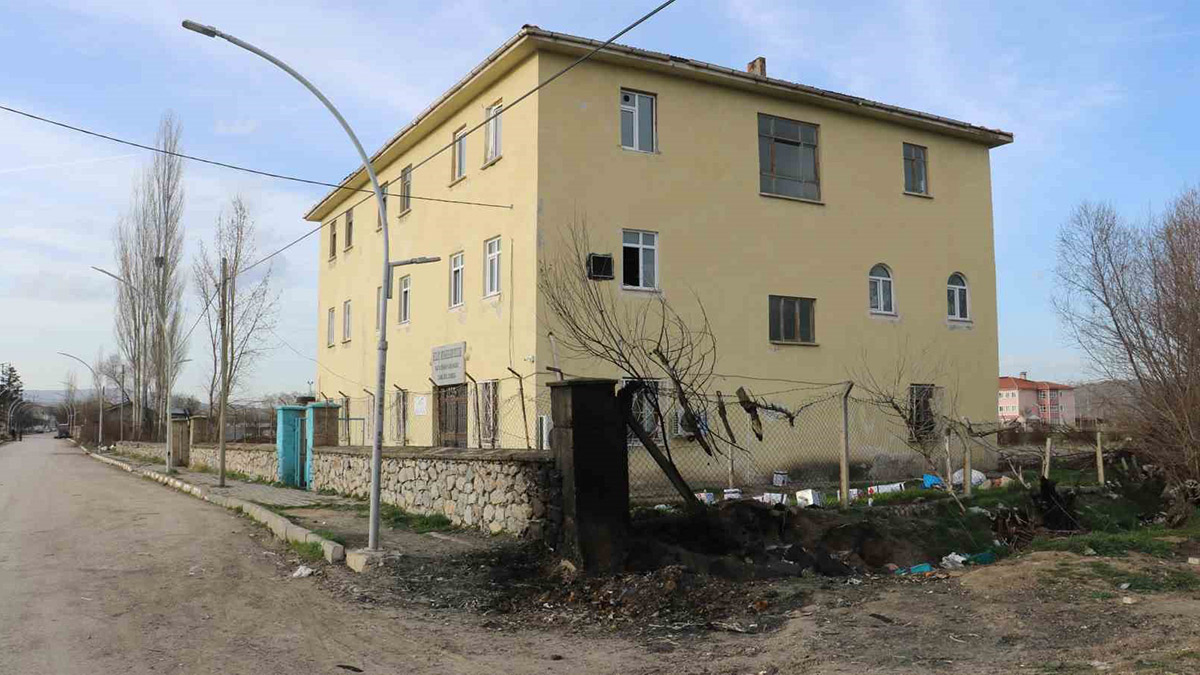 Ayakkabı imalathanesinde esrarengiz olay! Vaka sayısı artıyor