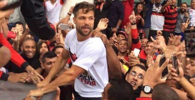 Brezilya'da Diego Ribas'a muhteşem karşılama