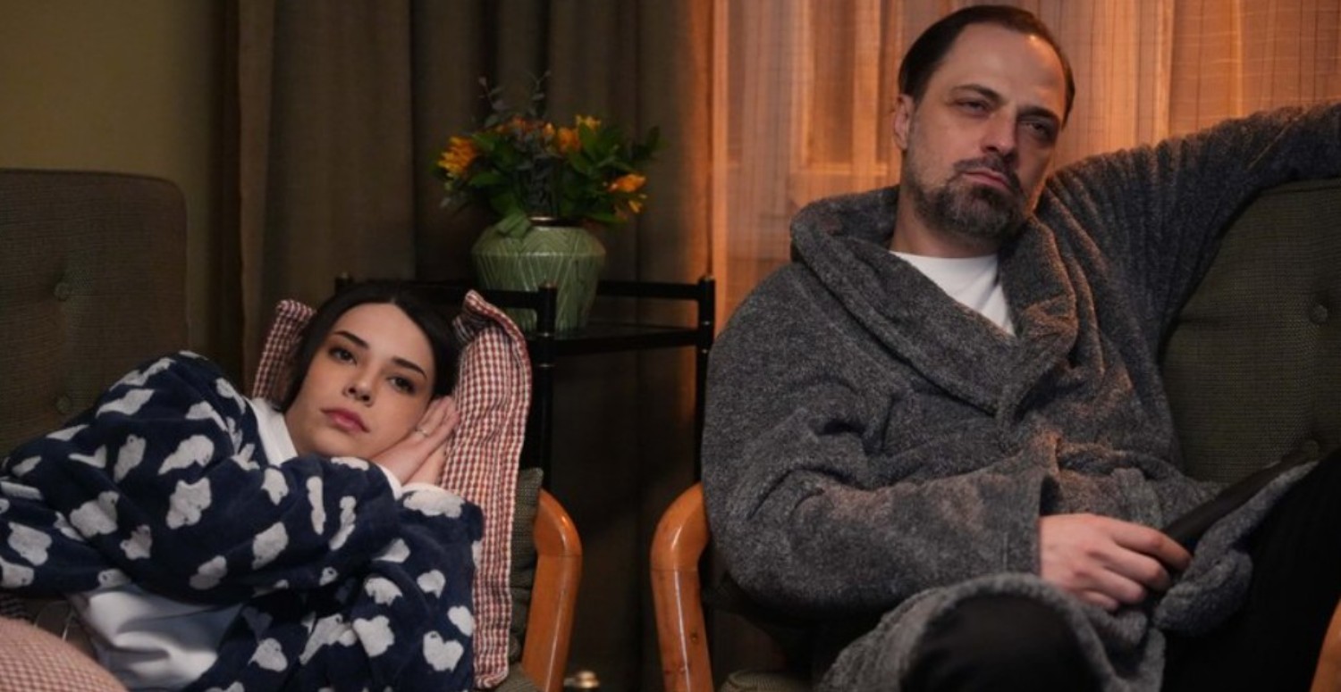 Show TV'nin reyting rekorları kıran dizisinden kötü haber! Apar topar final kararı alındı: İzleyiciler neye uğradığını şaşırdı