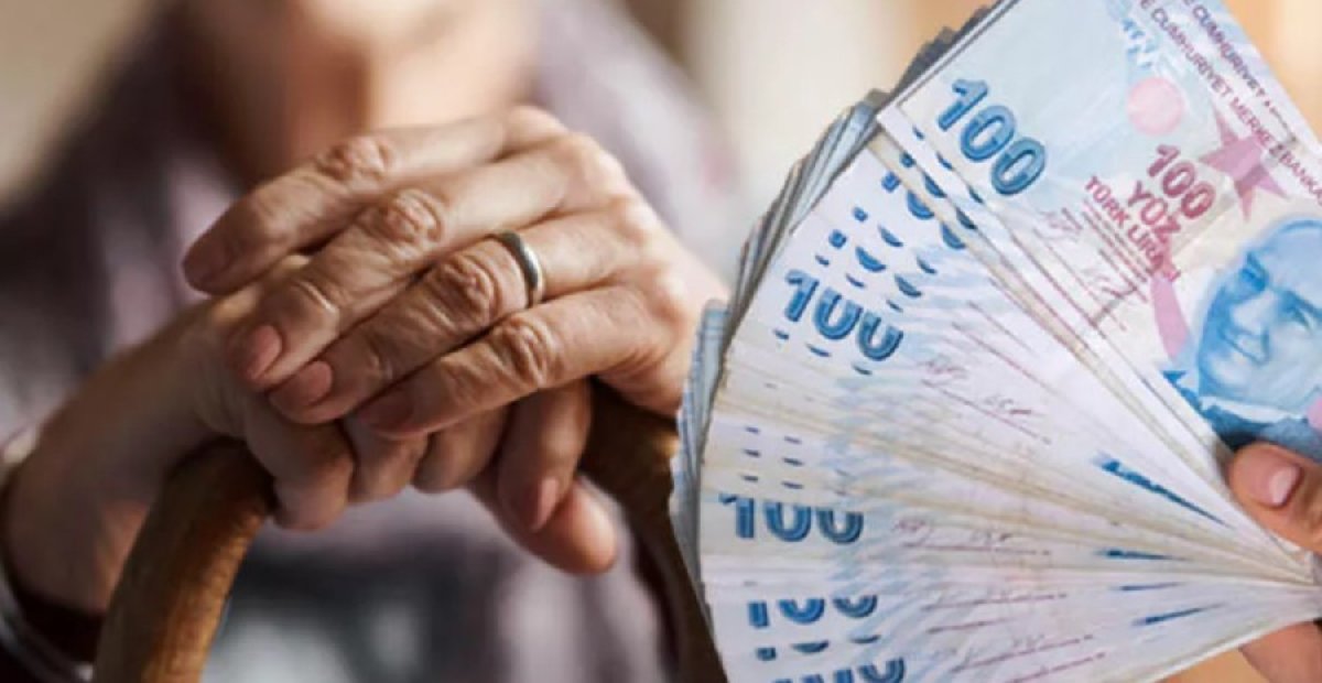 Emekliler kimlik numaranıza göre kontrol edin! Emekli bayram ikramiyeleri o tarihte ödenecek: Hesaplara 2000 TL girecek