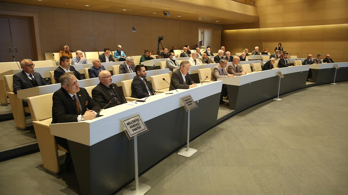 Nilüfer Belediye Meclisi’nin yeni üyeleri göreve başladı