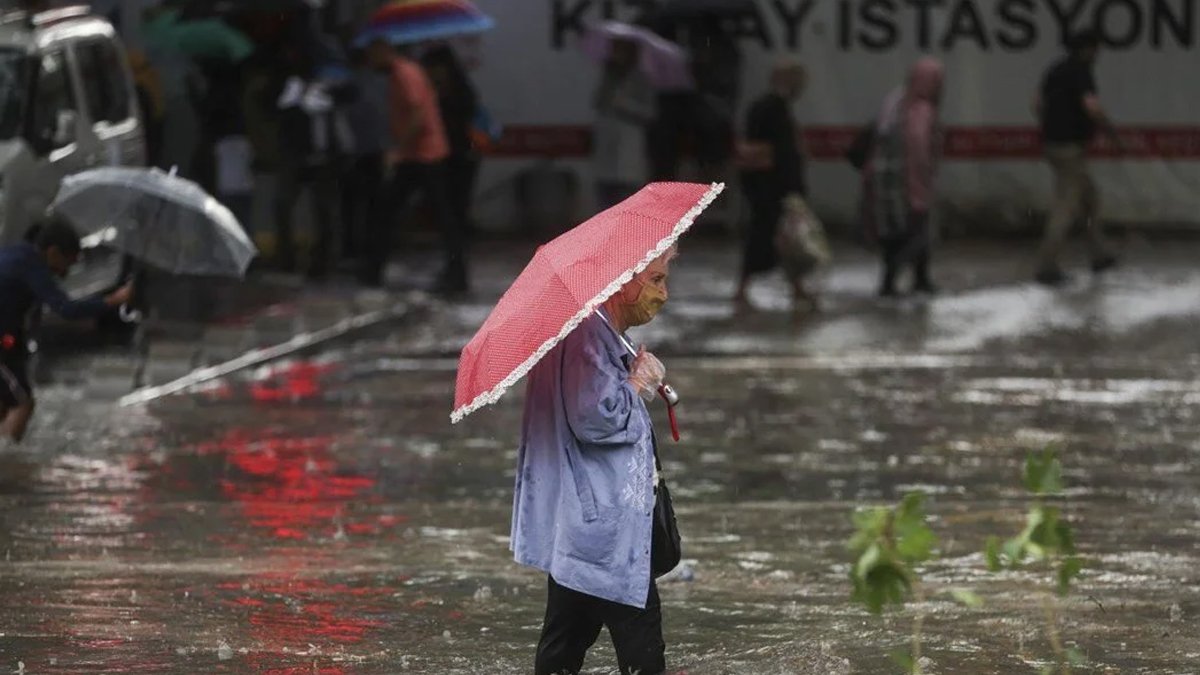 Meteoroloji 'kuvvetli yağış geliyor' dedi: Afet bölgesindeki 6 il için uyarı
