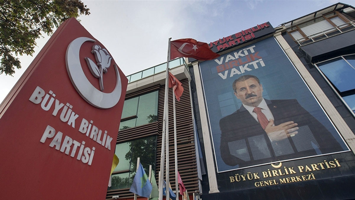 BBP'nin kısa adı değişti! Mustafa Destici, seçime bu isimle gireceklerini açıkladı