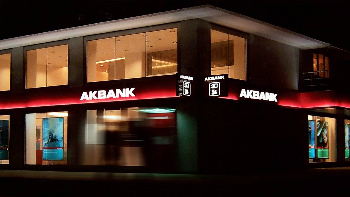 2023 yılının bombası Akbank’tan geldi! Emeklilere tamı tamına 8.500 TL ödeme yapılacak