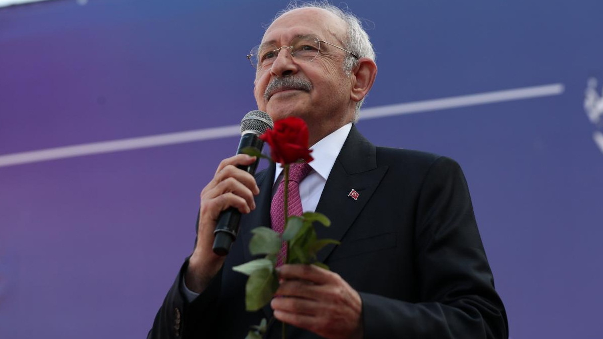 Kılıçdaroğlu 'Roman vatandaşlarımızın yanındayım' diyerek paylaştı: Eşit yurttaşlık önündeki tüm engeller aşılacak
