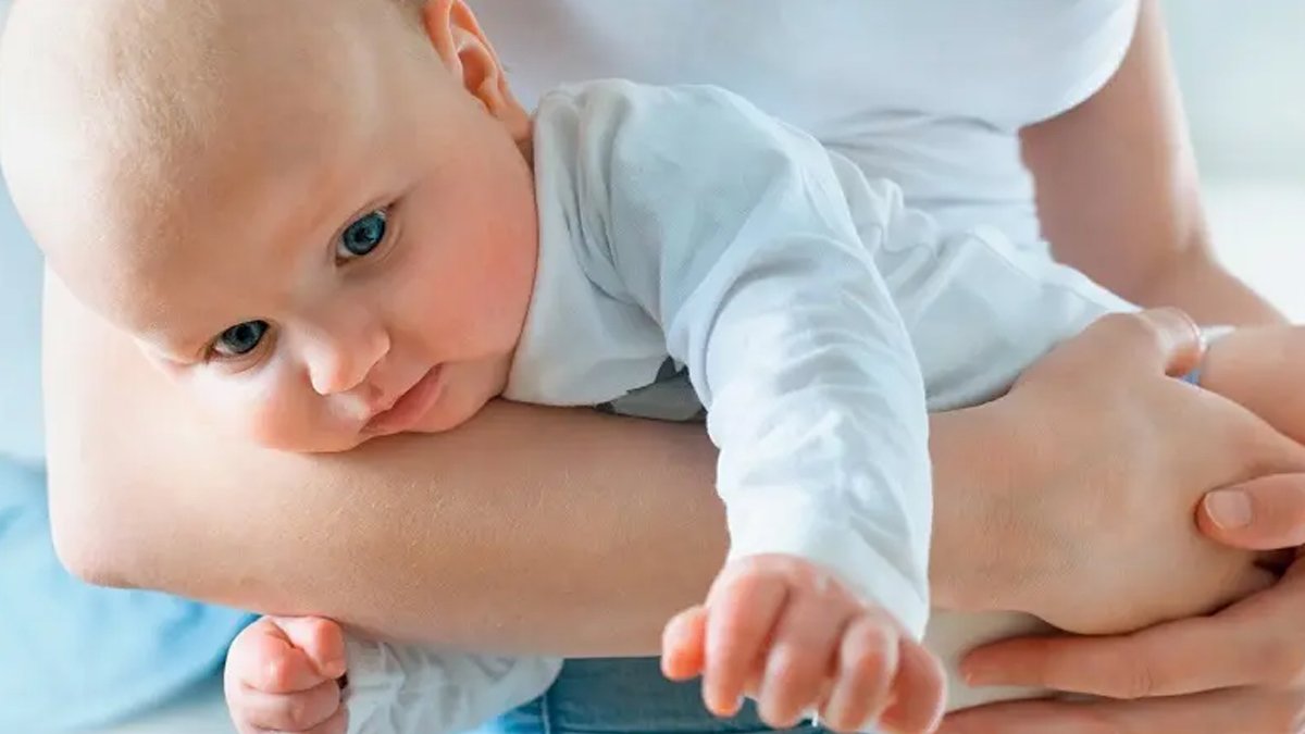 Yeni doğan bebeklerde gaz nasıl çıkarılır?