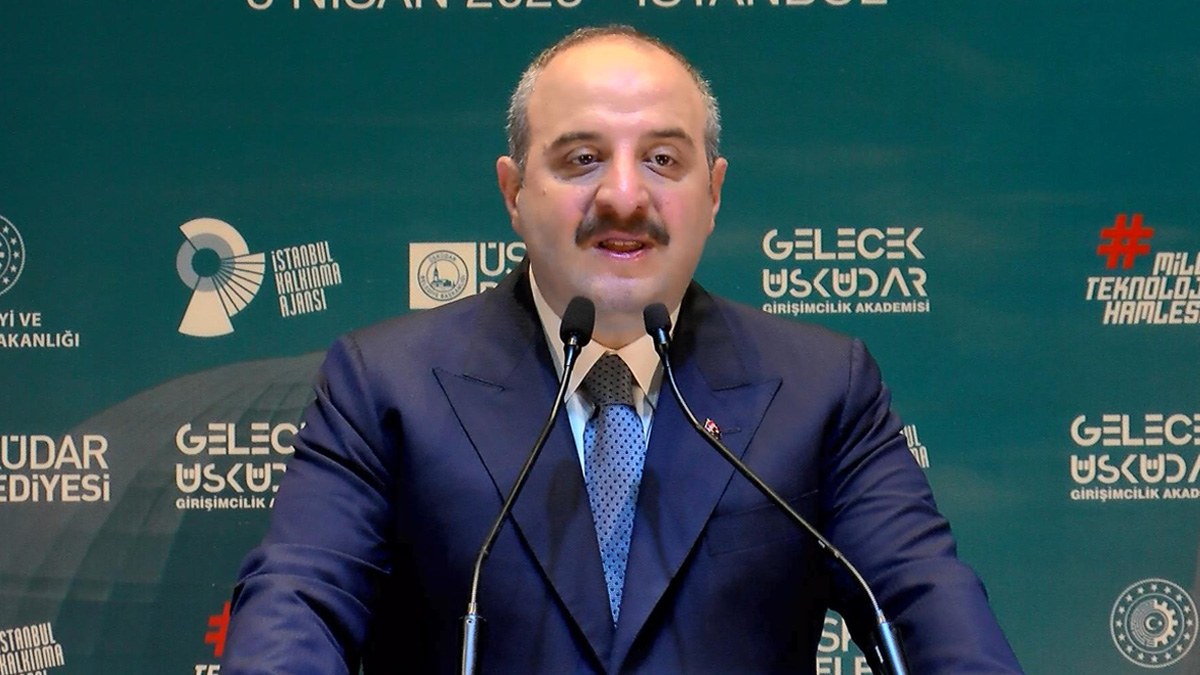 Bakan Varank gençlere böyle seslendi: Hedefiniz kendi işinizi kurmak olsun