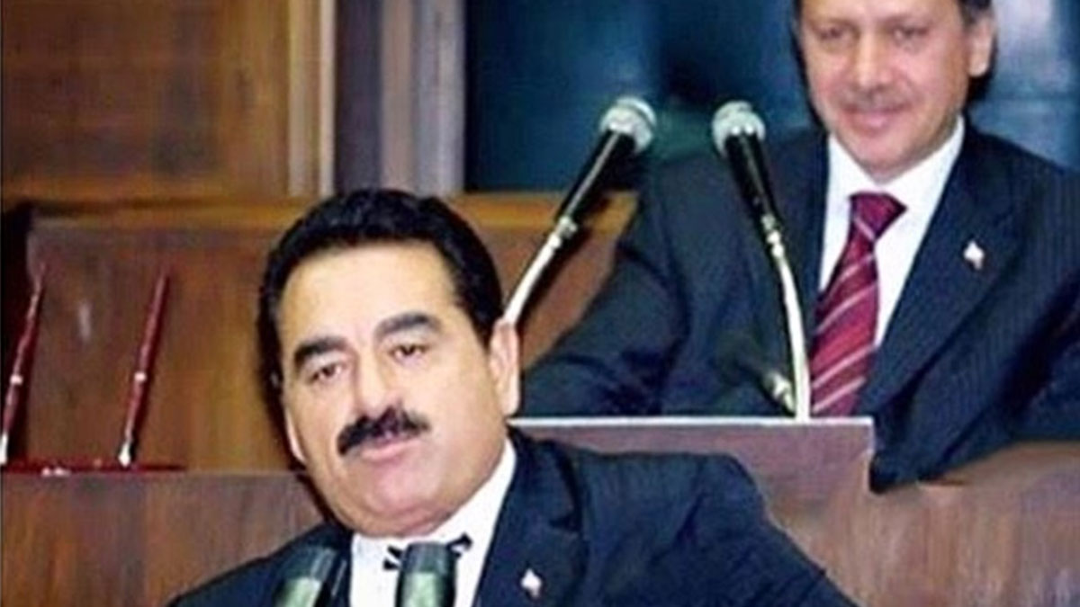 İbrahim Tatlıses milletvekili adayı oldu mu? AK Parti'ye 4. kez başvurmuştu, liste YSK'ya verildi