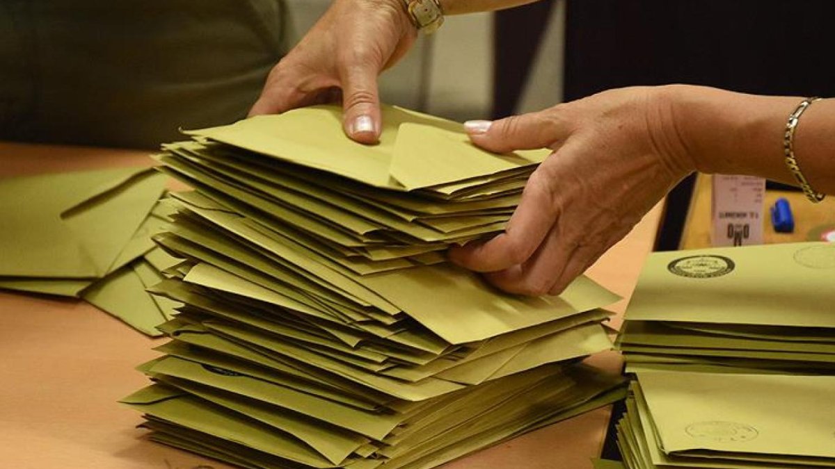 Yaşlılar ve ergenler