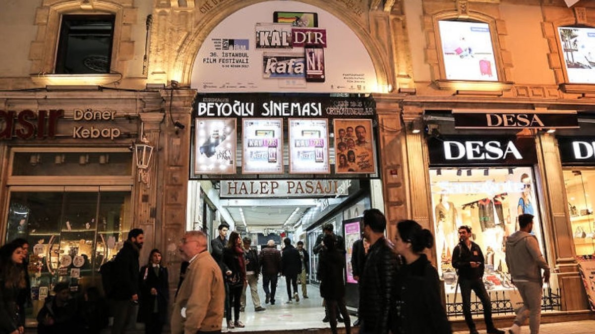 İBB güzel haberi verdi: Beyoğlu Sineması geri dönüyor
