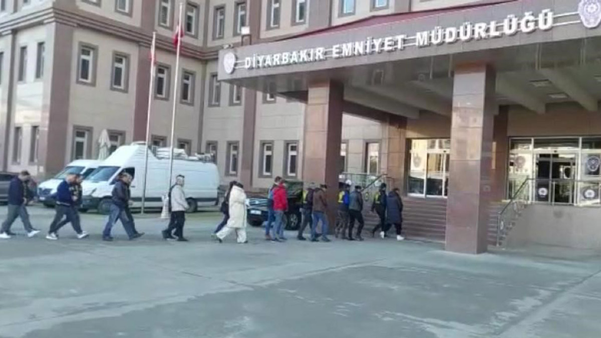 "Togg'a kredi" ilanıyla 158 milyonluk vurgun yaptılar! 25 kişi tutuklandı