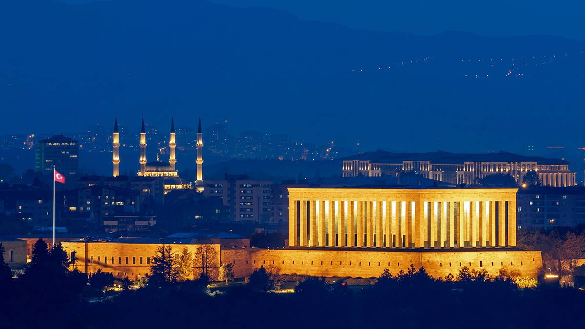 Ankaralılar bu yıl gezmeye doyacak! Ücretsiz Ankara turunun tadını çıkarın! Başvuru detaylar…
