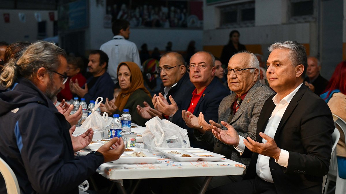 Uysal, ‘Ayrımcı dili Muratpaşa’mıza sokmuyoruz’