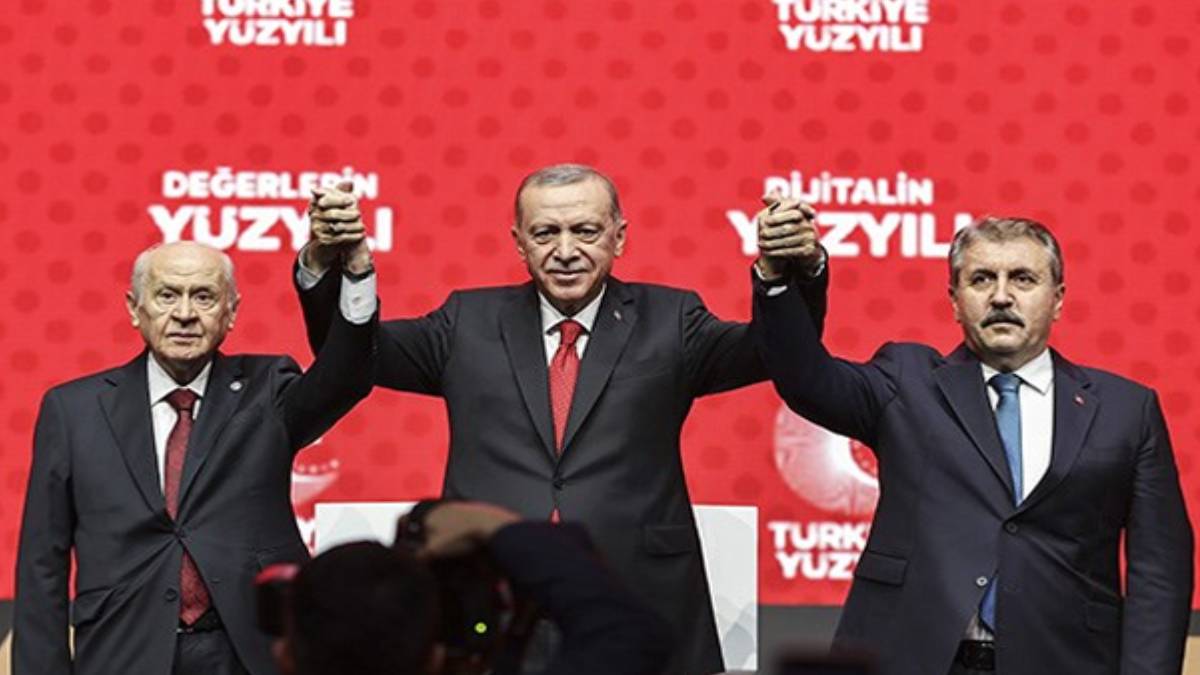 Bir parti daha Cumhur İttifakı'na katıldı! 'Erdoğan'a oy vereceğiz' diyerek sürpriz açıklamayı duyurdu