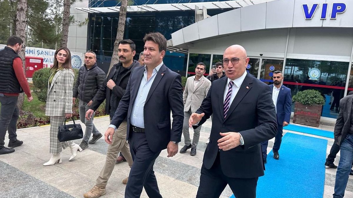 14 Mayıs'ın sloganını Şanlıurfalı genç buldu: O seçim bu seçim!