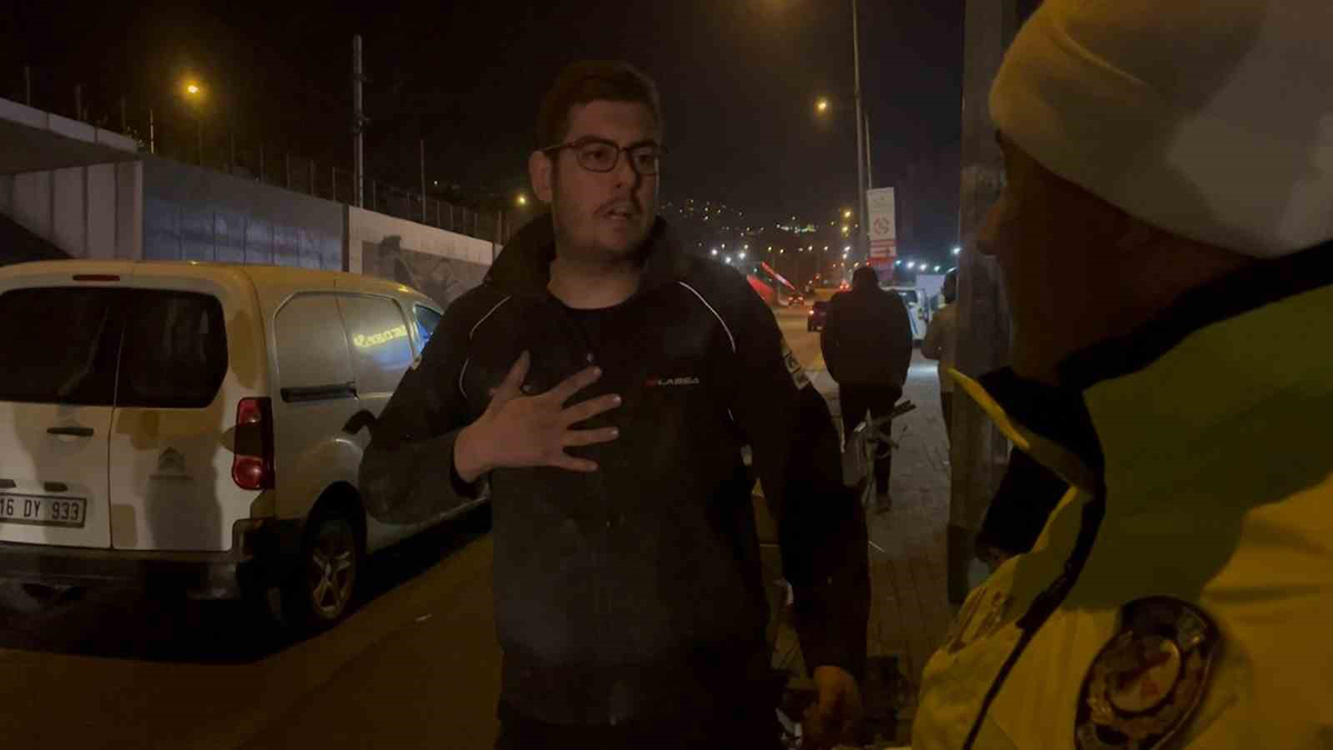 Ehliyetsiz araç sürerken yakalanan sürücüden polislere: Ben size durumu şöyle açıklayayım