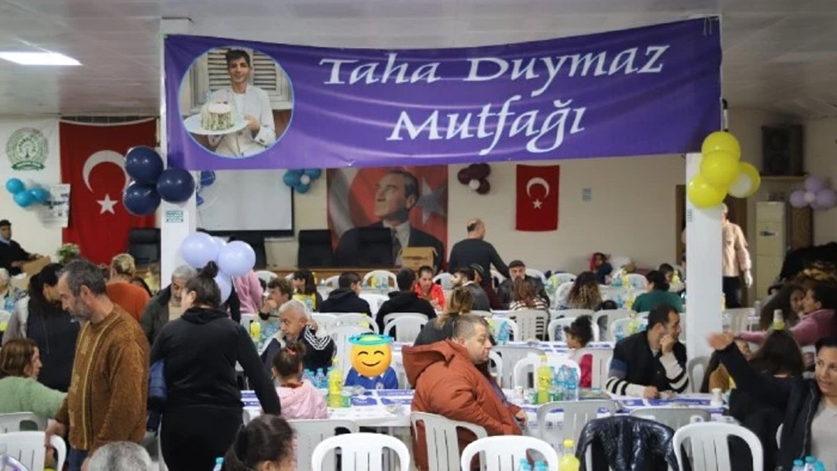 Taha Duymaz'ın mutfağında iftar yemeği! Ünlü şarkıcı yemek verdi: Gözyaşları sel oldu!