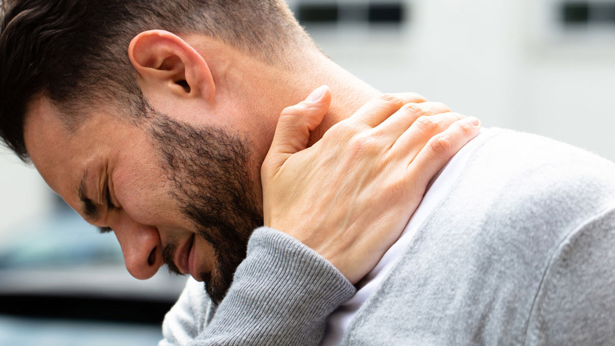 Boyun fıtığı ağrısı evde nasıl geçer?