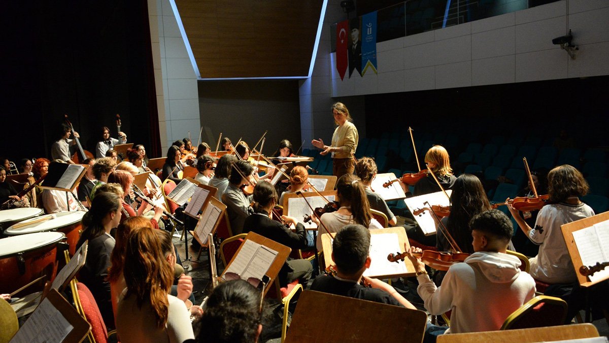 İki Elin Sesi Var Çocuk ve Gençlik Senfoni Orkestrası Bozüyüklüler ile buluşacak