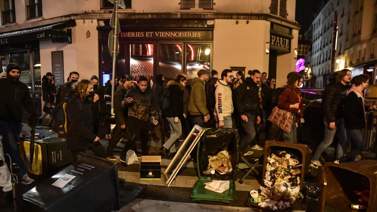 Fransa’da tartışmalı emeklilik reformu Resmi Gazete’de yayımlandı: Halk yeniden sokaklarda