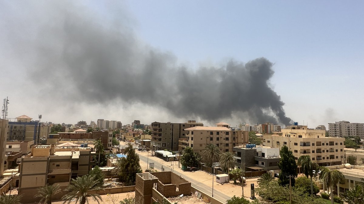 Çatışmalarda onlarca can kaybı, yüzlerce yaralı var: Sudan’da kriz sürüyor