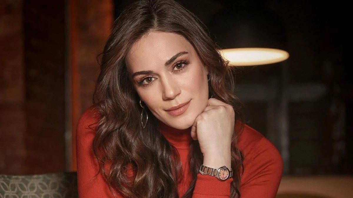 Özge Borak'tan olay açıklama: Evliliklerime ayıp olmasın diye devam ettim