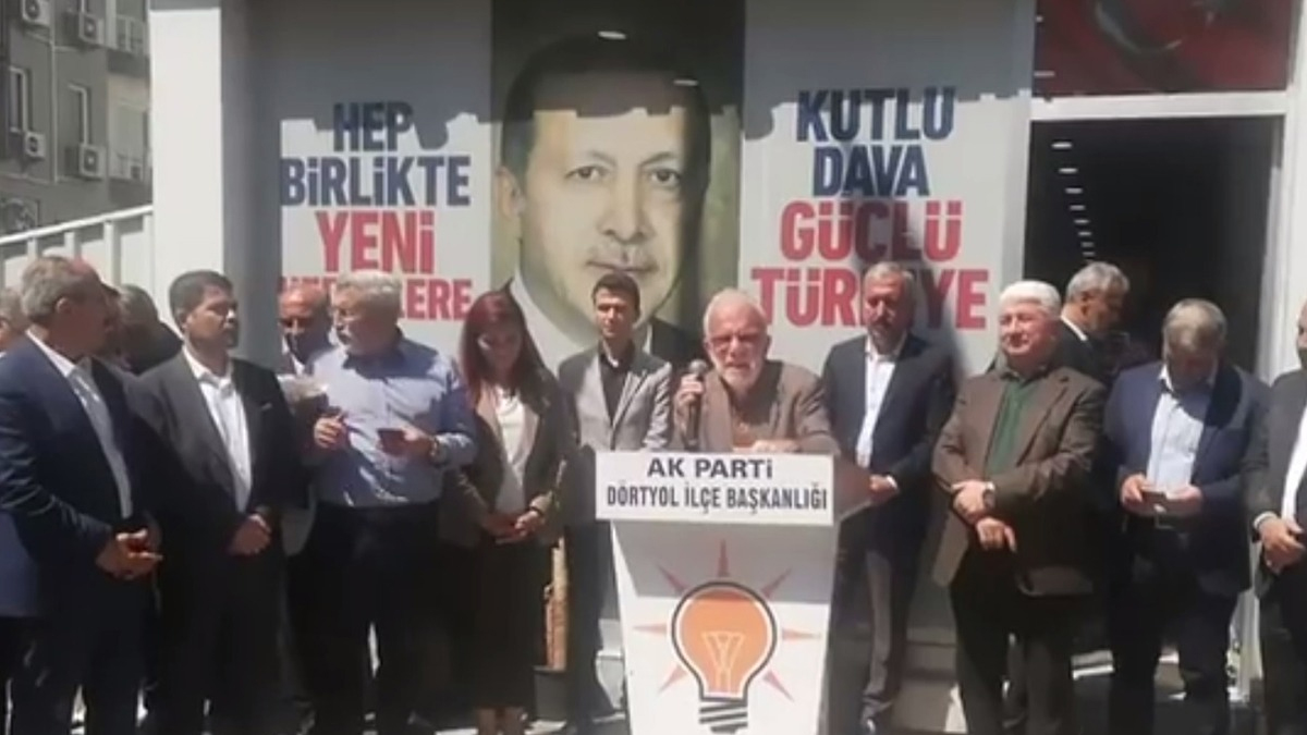 AK Parti tanıtım toplantısında deprem yorumu: Felaket değil rahmet