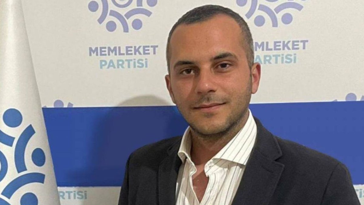 Memleket Partisi Sivas 1'inci sıra adayı istifa etti: Çakallar dansa devam edebilir