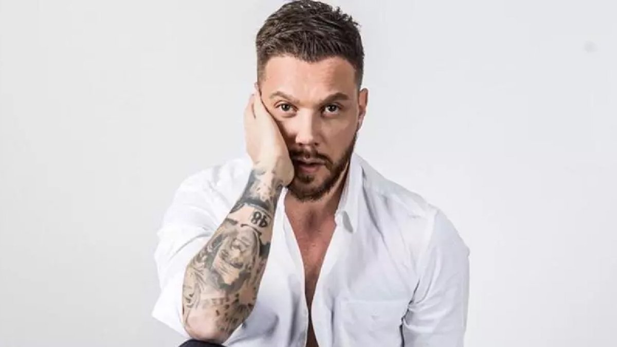 Dört eşi varmış! Sinan Akçıl sosyal medyayı kızdırdı... İmam nikahlı eşlerini ekrandan 'boşadı'!