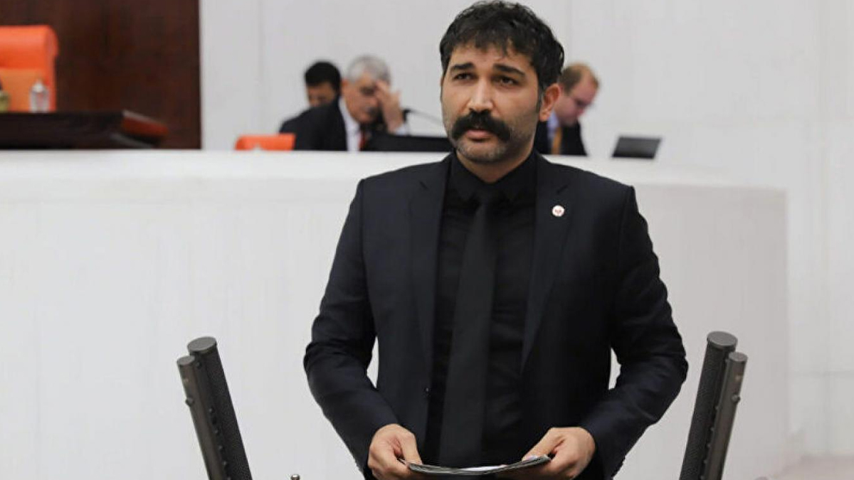 Barış Atay: Bir oy Kılıçdaroğlu'na bir oy TİP'e