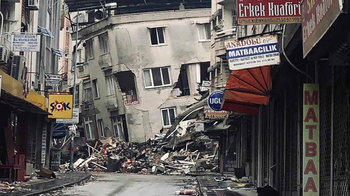 Bu bölgede zemin sıvılaşması var, konut yapmayın! Uzman isim haritada göstererek tek tek anlattı